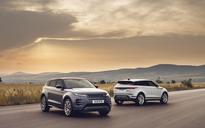 Range Rover Evoque 2019: la piccola si rinnova e ricorda la Velar