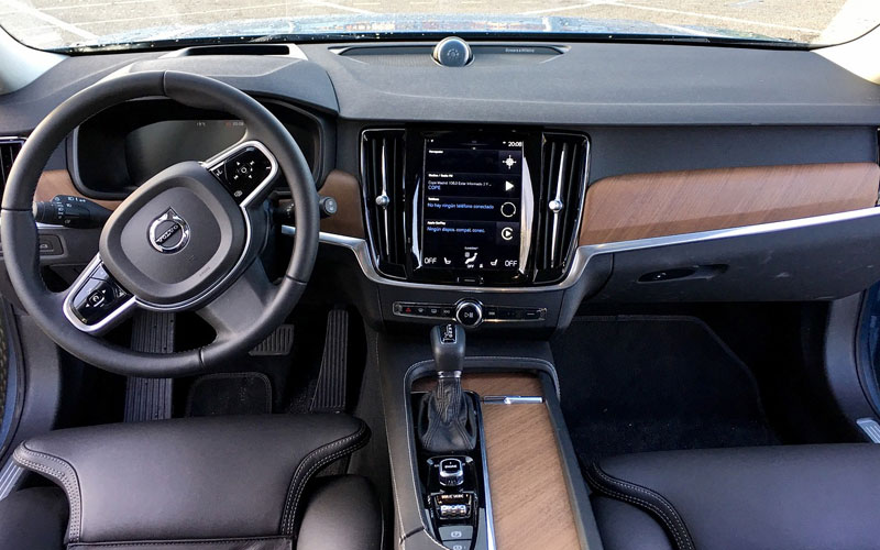 Volvo: dal 2020 si andrà massimo a 180 km/h