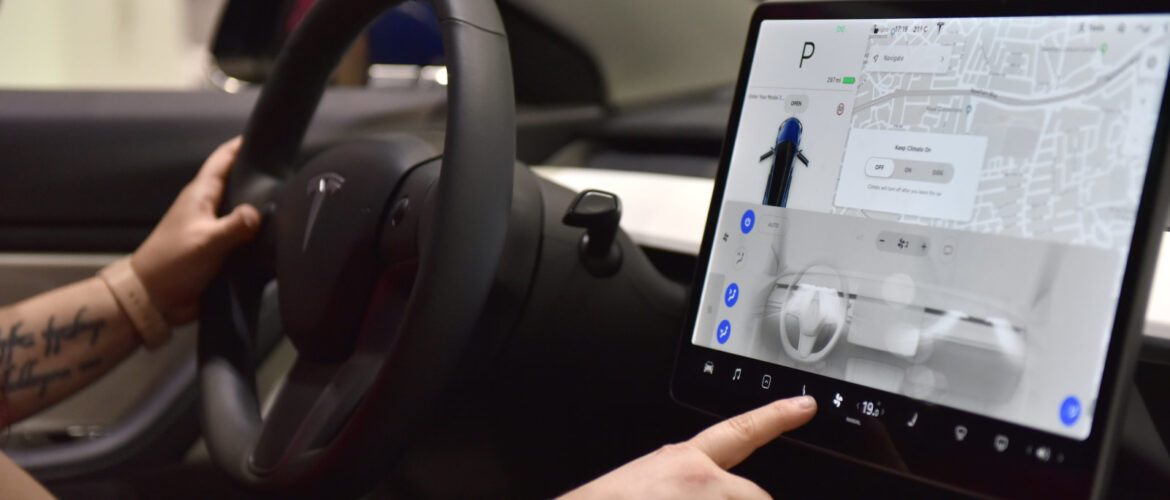 Infotainment auto: arrivano aggiornamenti