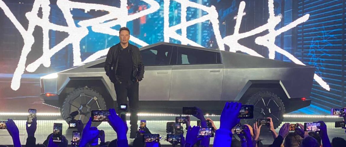 Tesla Cybertruck: pick-up elettrico che…rompe i vetri