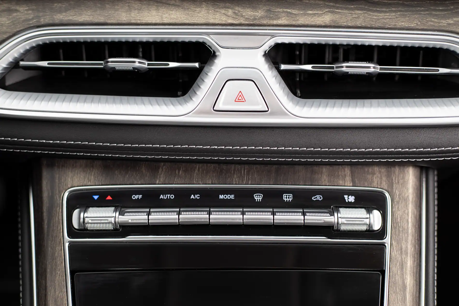 Cirelli 4 - plancia e tecnologia