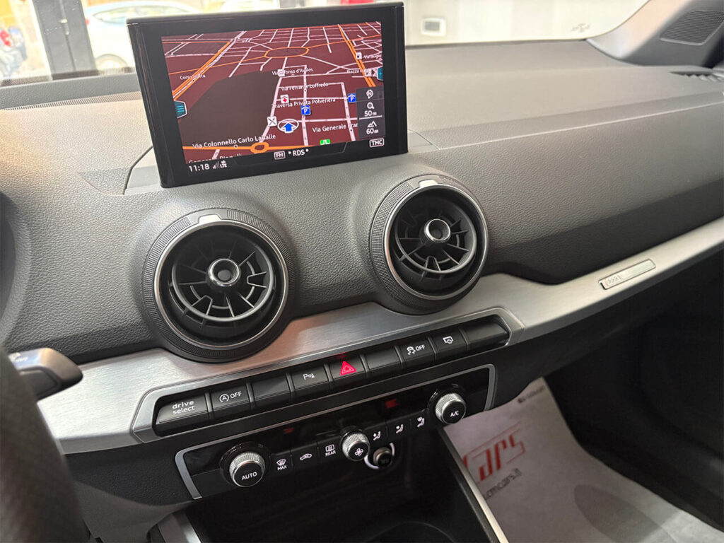 Audi Q2 1.6 TDI 116cv Sport SLine ITALIANA