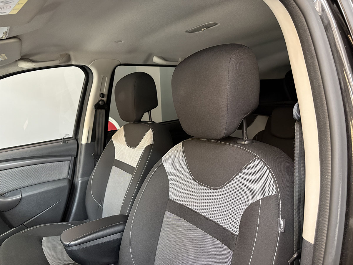 Dacia Duster 1.5 dci 110cv Laureate Family ITALIANA
