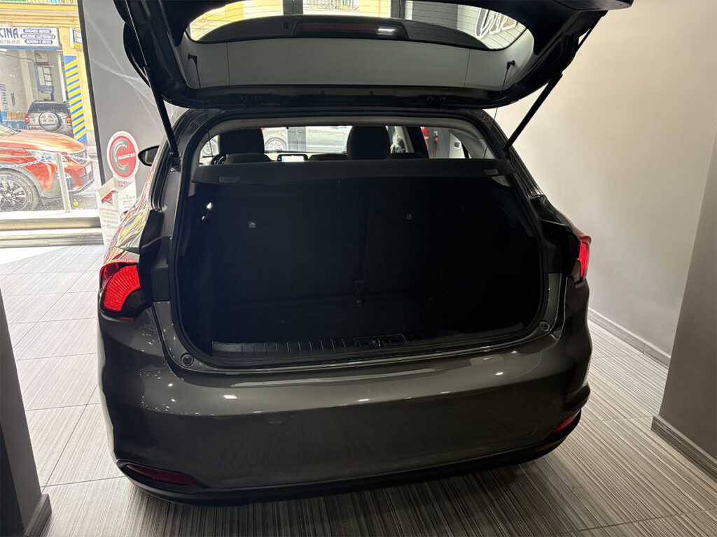 Fiat Tipo 1.6 MJT 120cv DCT Automatica Business 5 porte