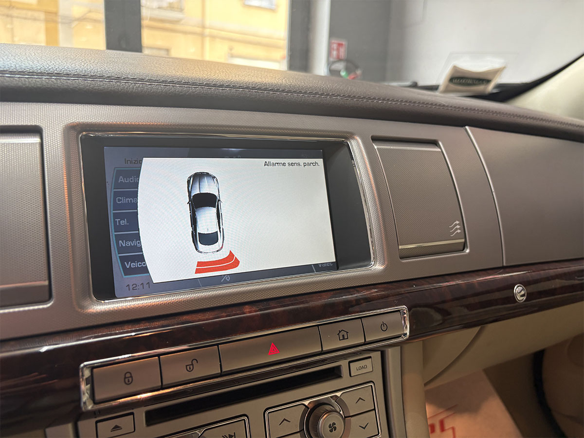Jaguar XF 3.0d V6 Premium Luxury Automatica