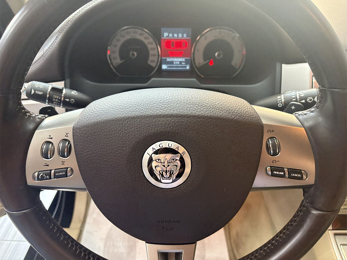 Jaguar XF 3.0d V6 Premium Luxury Automatica