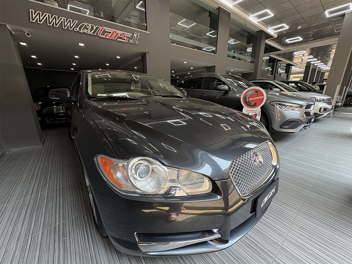 Jaguar XF 3.0d V6 Premium Luxury Automatica