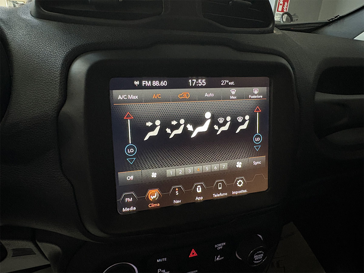 Jeep Renegade 2.0 MJT 170cv 4WD Trailhawk Automatica 4×4 FULL