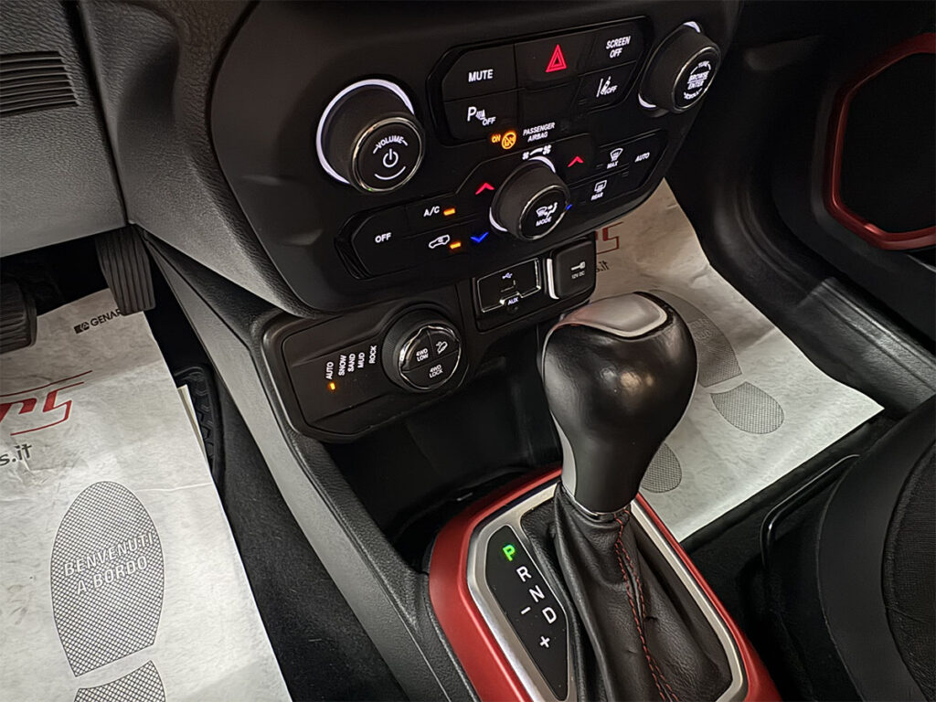 Jeep Renegade 2.0 MJT 170cv 4WD Trailhawk Automatica 4×4 FULL