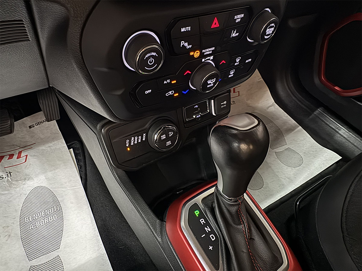 Jeep Renegade 2.0 MJT 170cv 4WD Trailhawk Automatica 4×4 FULL