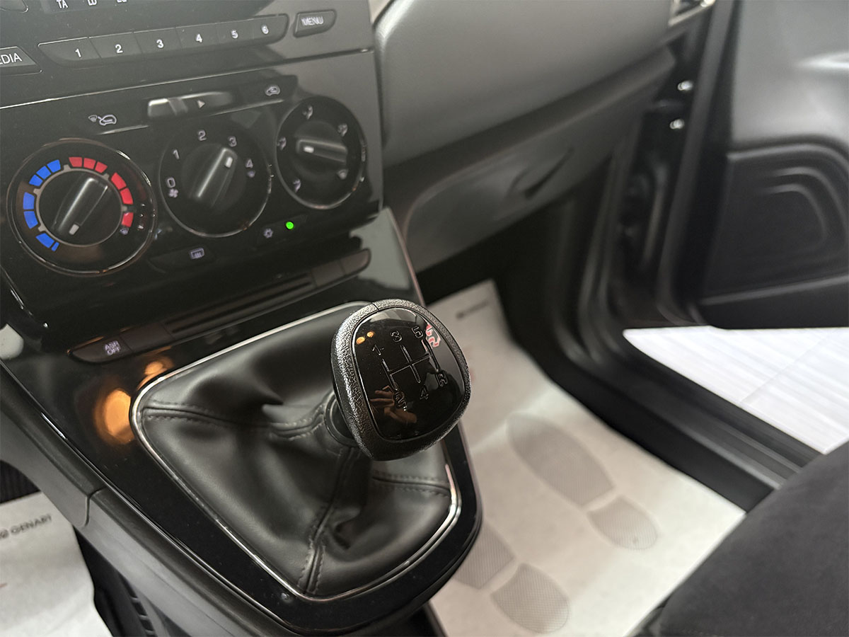 Lancia Ypsilon 1.3 MJT 95cv Gold ITALIANA
