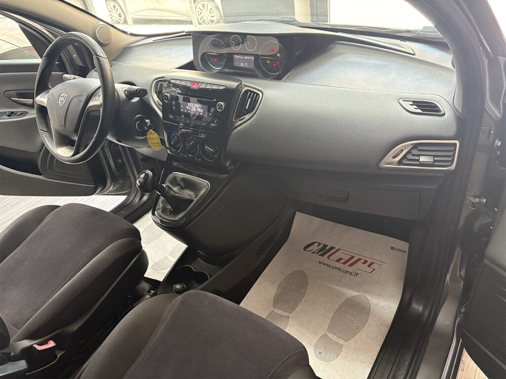 Lancia Ypsilon 1.3 MJT 95cv Gold ITALIANA
