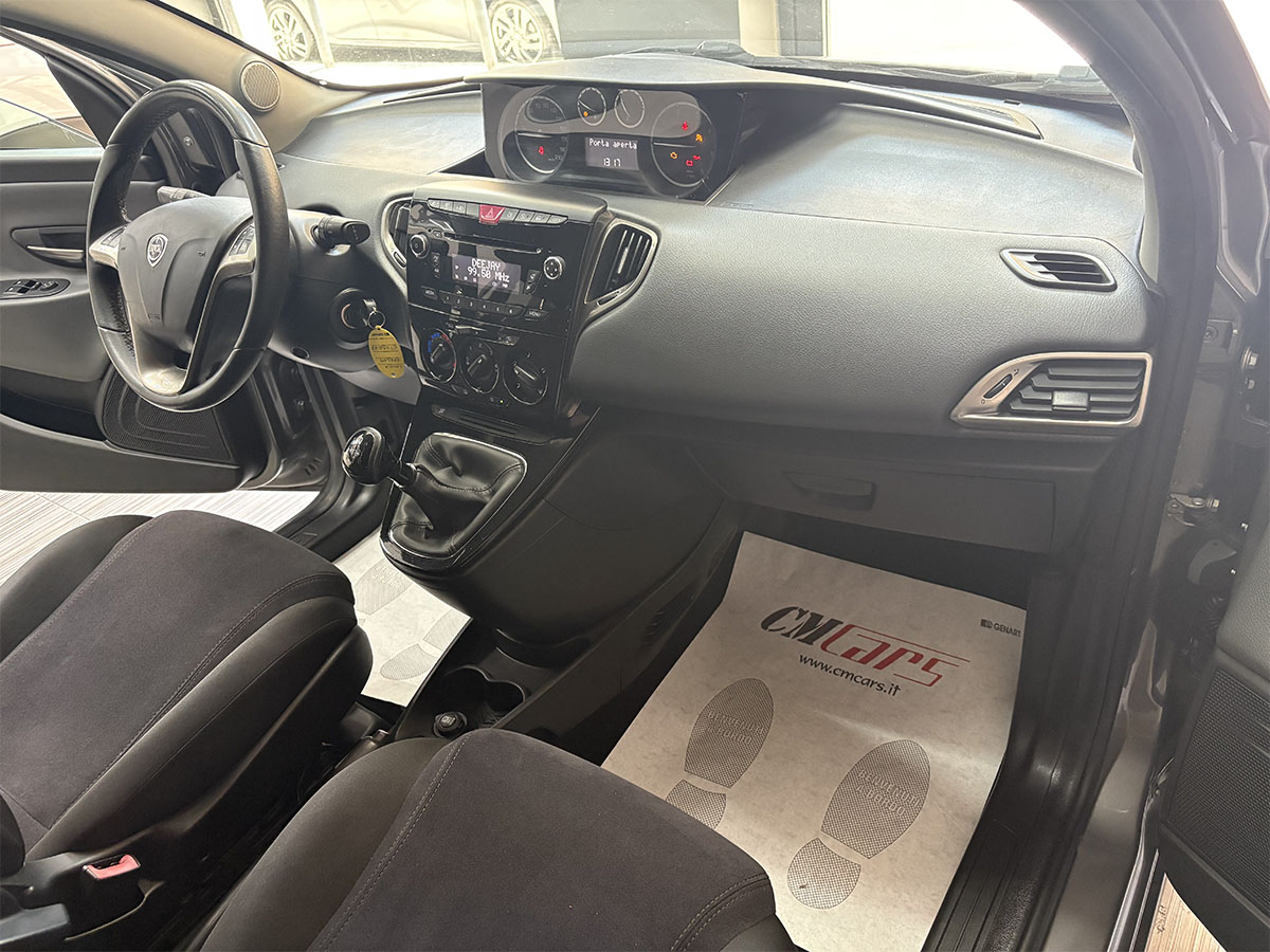 Lancia Ypsilon 1.3 MJT 95cv Gold ITALIANA