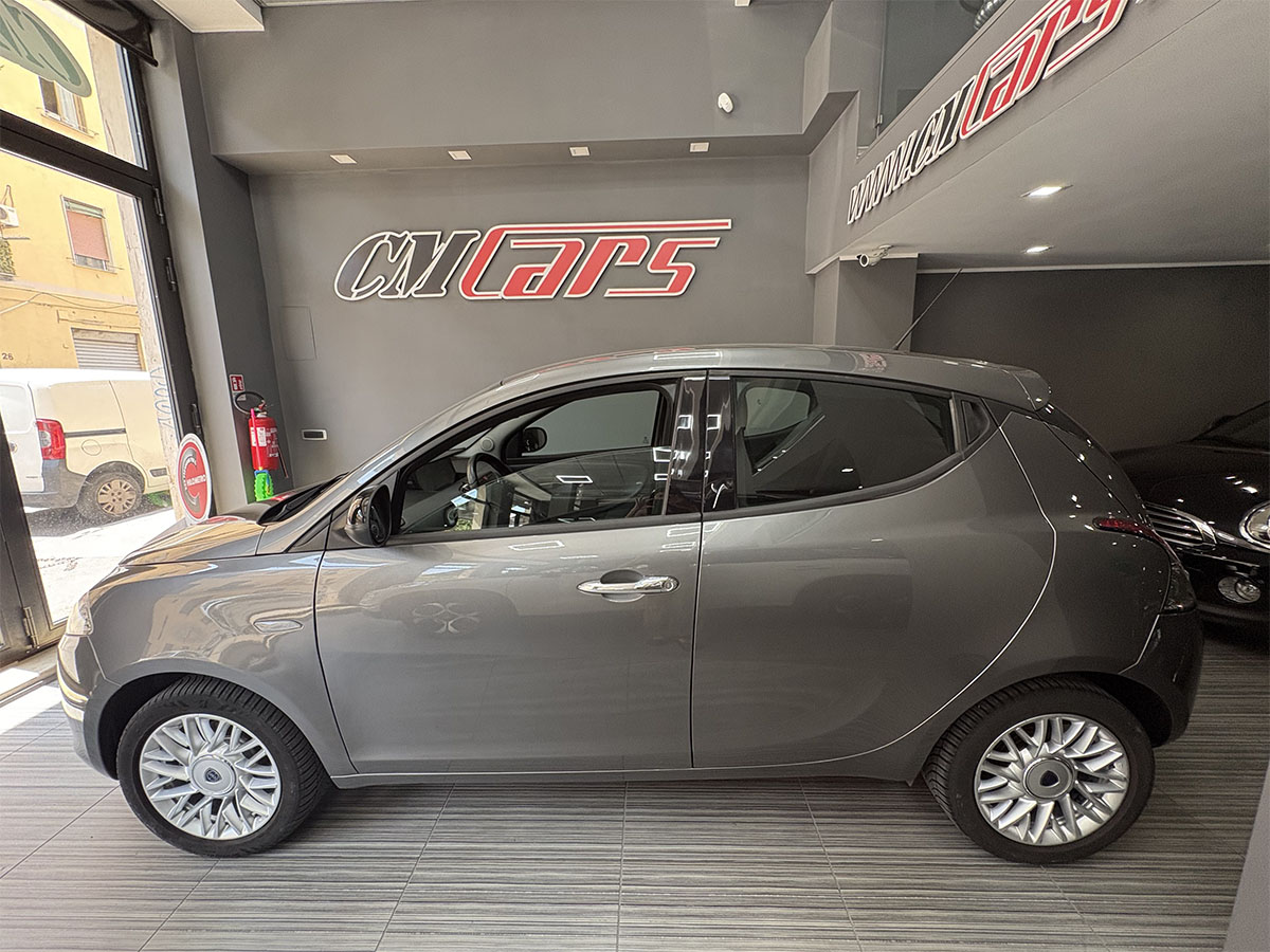 Lancia Ypsilon 1.3 MJT 95cv Gold ITALIANA