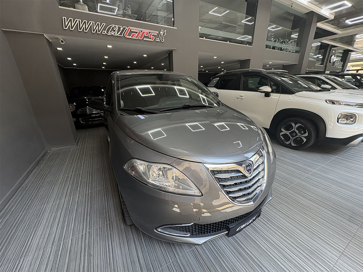 Lancia Ypsilon 1.3 MJT 95cv Gold ITALIANA