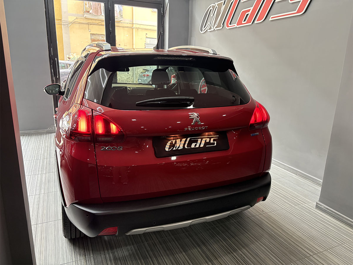 Peugeot 2008 1.2 Puretech Turbo 110cv Allure