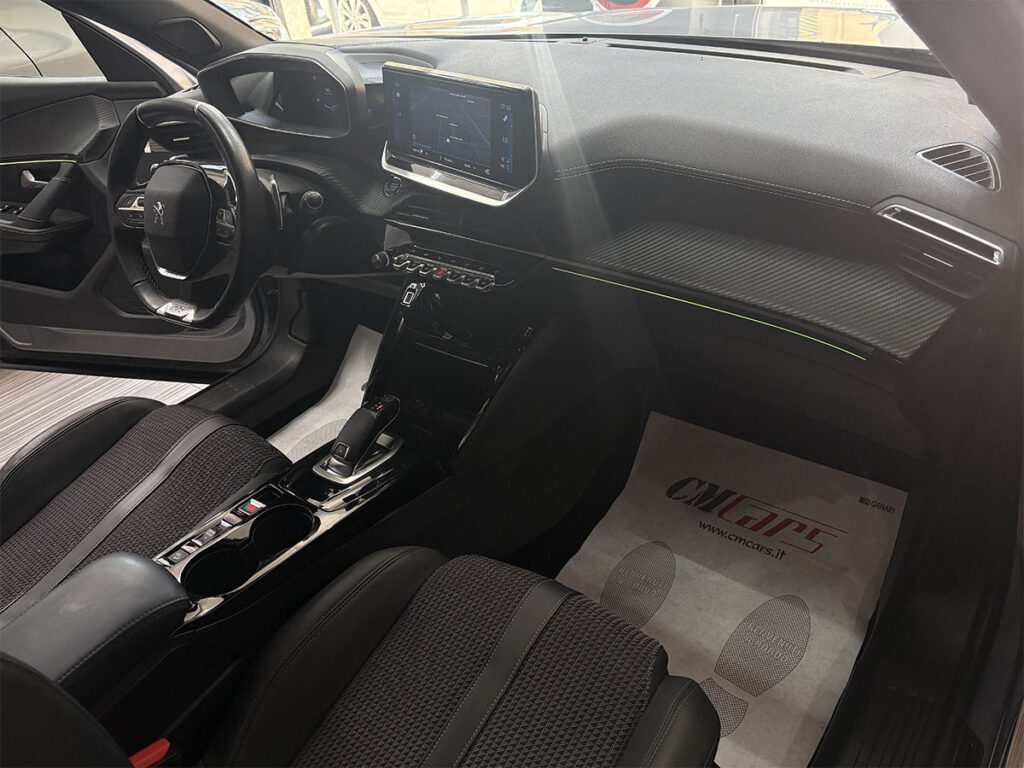 Peugeot 2008 1.5 Bluehdi 130cv EAT8 Automatica GT Line