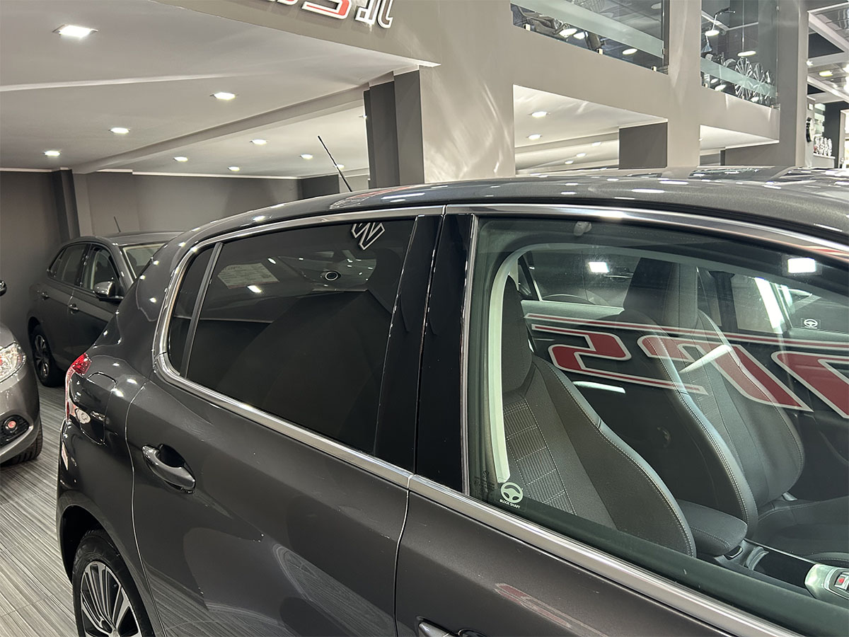 Peugeot 308 1.2 Benzina 130cv Allure Pack