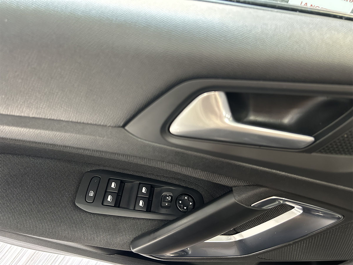 Peugeot 308 1.2 Benzina 130cv Allure Pack