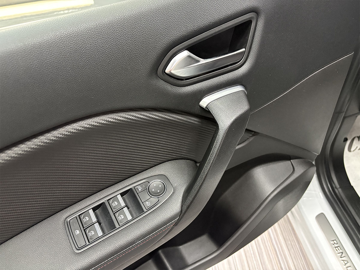 Renault Captur 1.6 E-Tech Full Hybrid 145cv RS Line Automatica