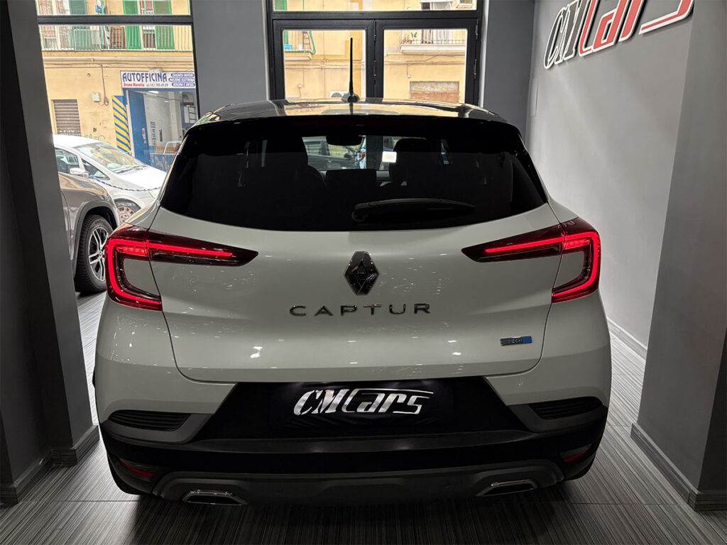 Renault Captur 1.6 E-Tech Full Hybrid 145cv RS Line Automatica