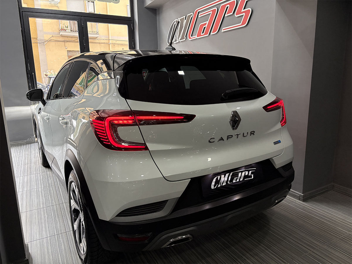 Renault Captur 1.6 E-Tech Full Hybrid 145cv RS Line Automatica