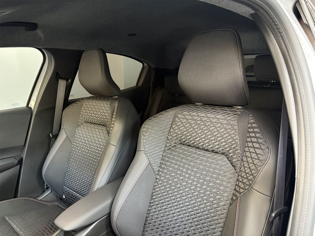 Renault Clio 1.8 Full hybrid E-Tech Techno 160cv Automatica ITALIANA – KM ZERO