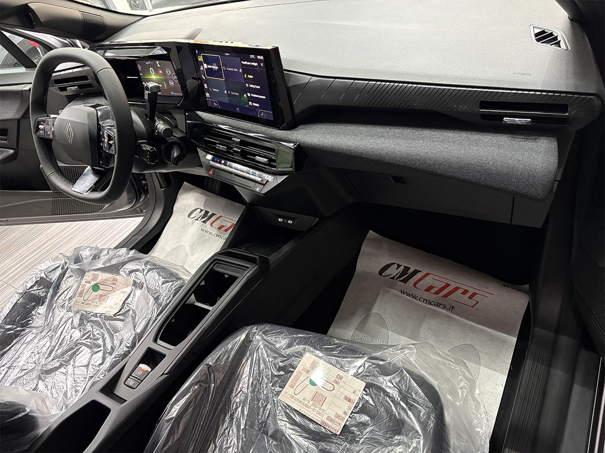 Renault Clio 1.8 Full Hybrid E-Tech Evolution 160cv Automatica ITALIANA – KM ZERO