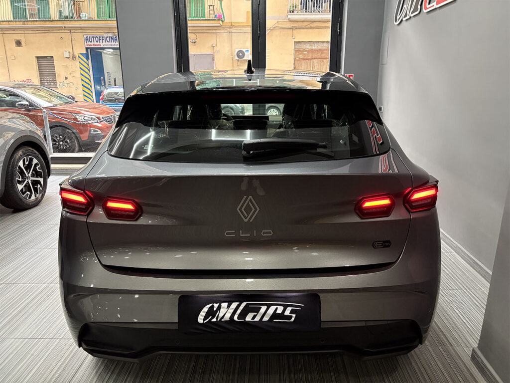 Renault Clio 1.8 Full Hybrid E-Tech Evolution 160cv Automatica ITALIANA – KM ZERO