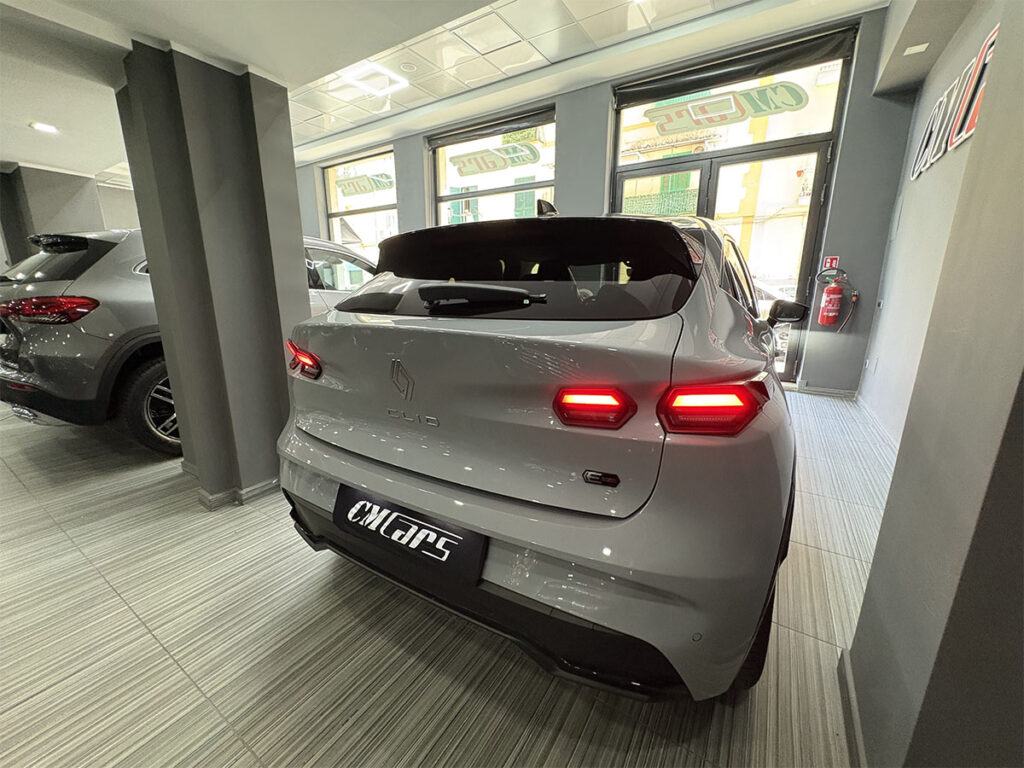 Renault Clio 1.8 Full hybrid E-Tech Techno 160cv Automatica ITALIANA – KM ZERO