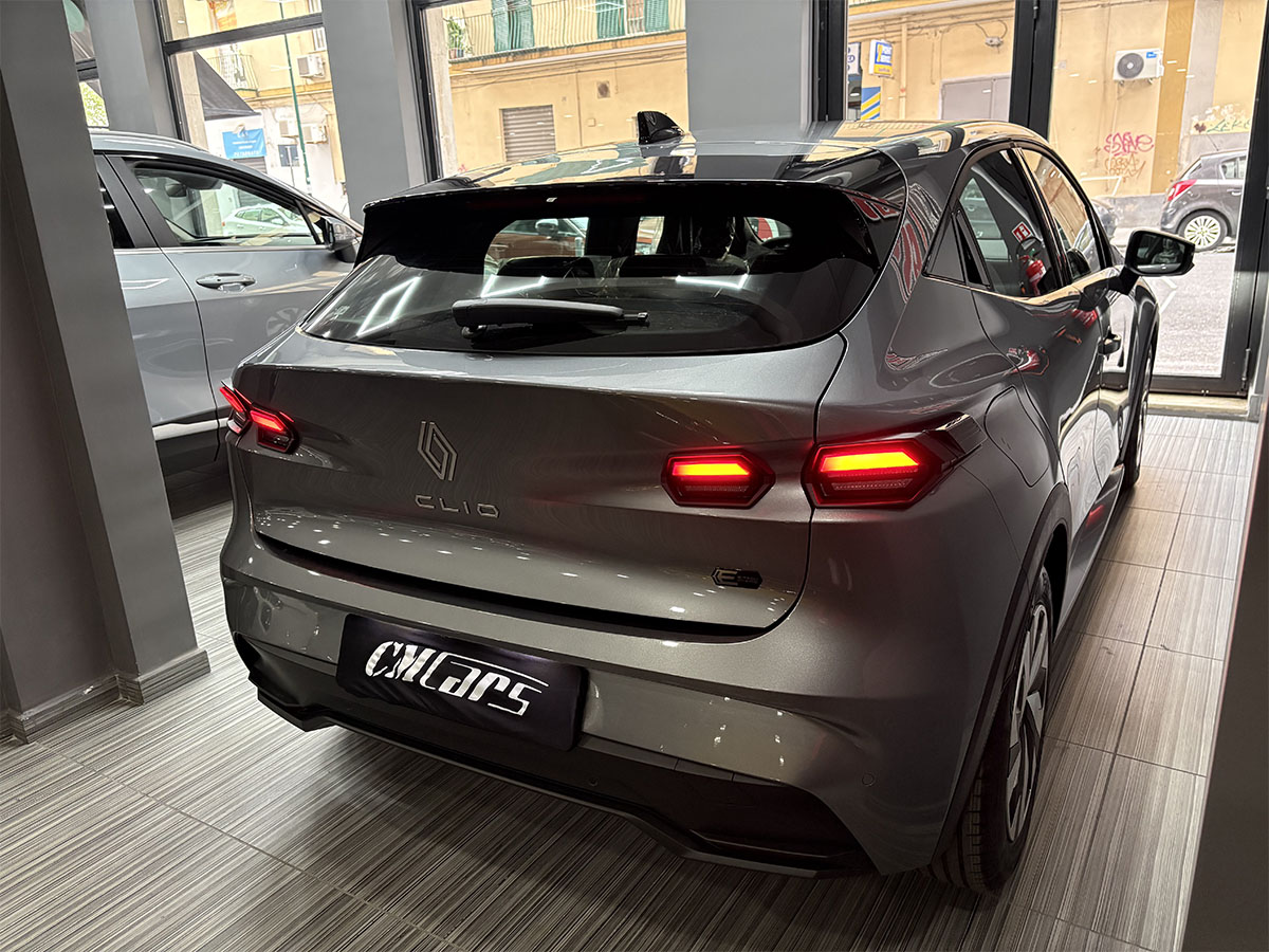 Renault Clio 1.8 Full Hybrid E-Tech Evolution 160cv Automatica ITALIANA – KM ZERO