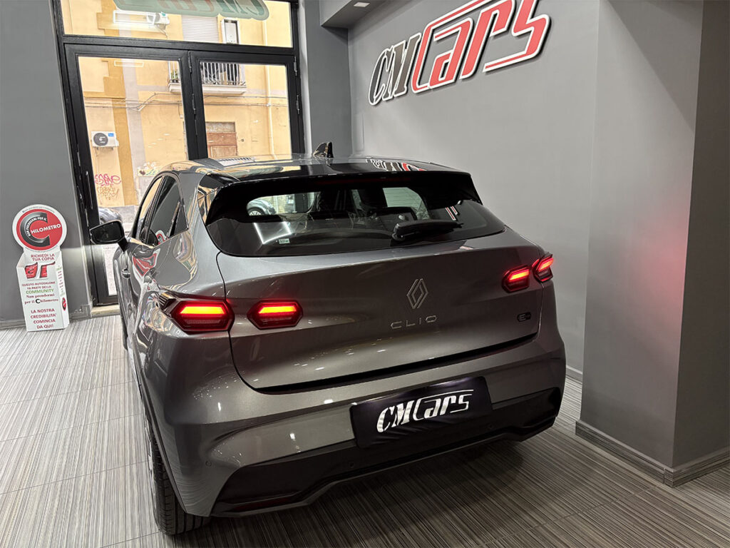 Renault Clio 1.8 Full Hybrid E-Tech Evolution 160cv Automatica ITALIANA – KM ZERO