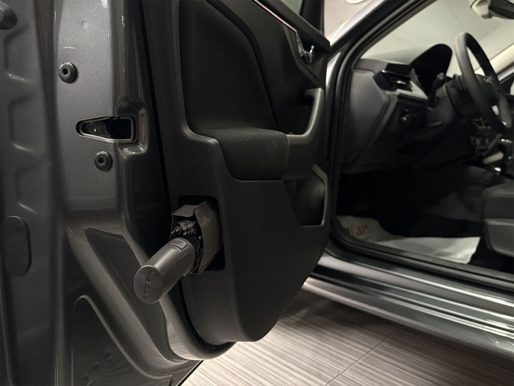 Skoda Kamiq 1.0 TSI 115cv DSG Automatica Black Dots ITALIANA – KM ZERO