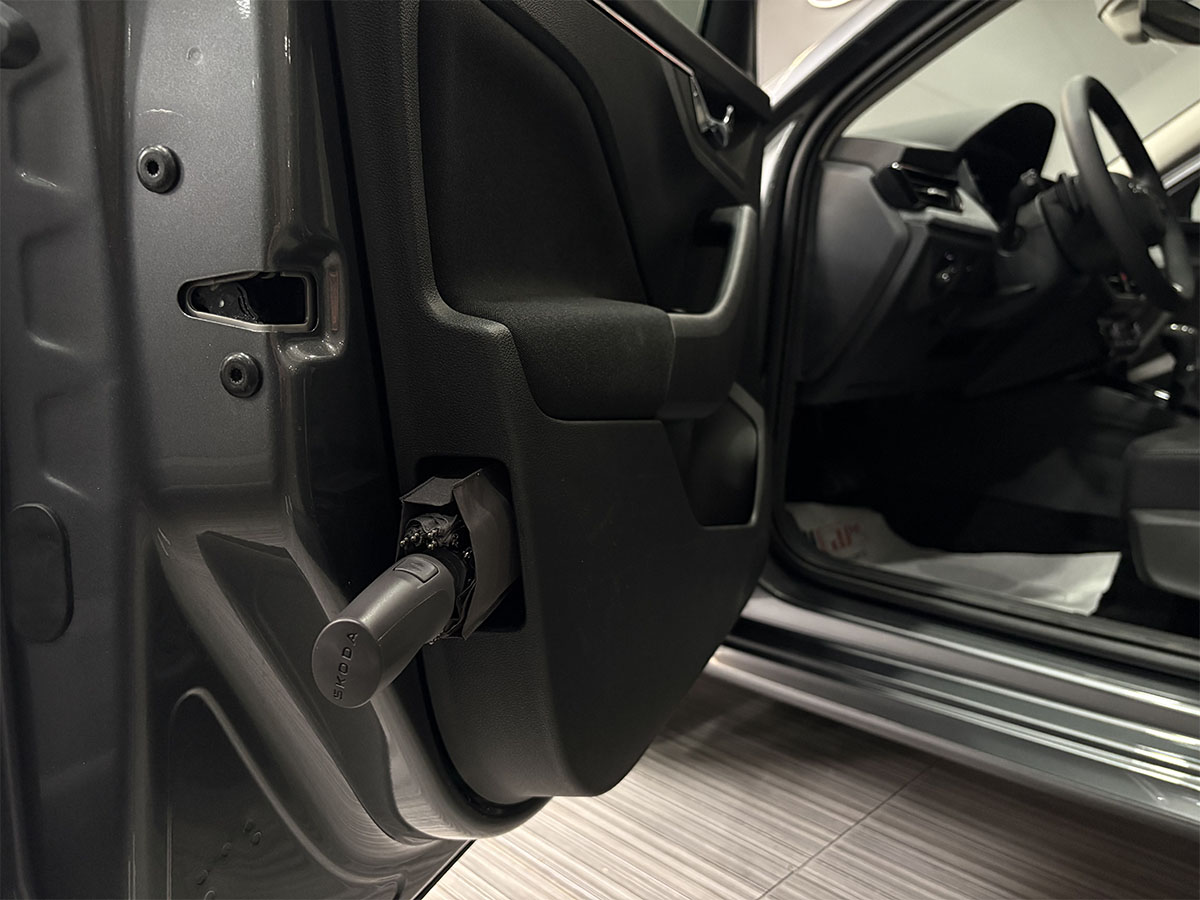 Skoda Kamiq 1.0 TSI 115cv DSG Automatica Black Dots ITALIANA – KM ZERO