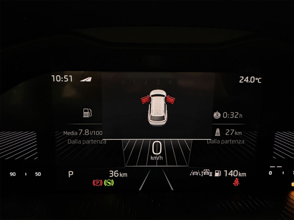 Skoda Kamiq 1.0 TSI 115cv DSG Automatica Black Dots ITALIANA – KM ZERO