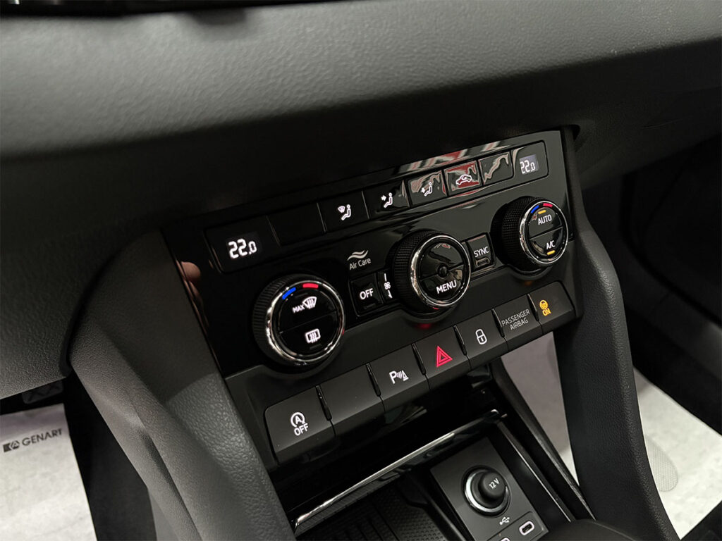 Skoda Karoq 2.0 TDI 150cv DSG Executive ITALIANA – KM ZERO