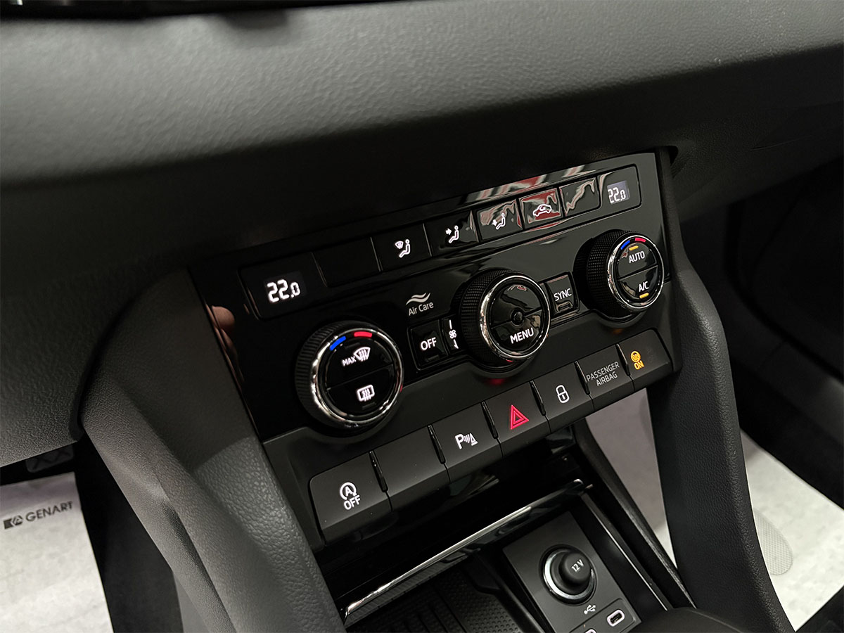 Skoda Karoq 2.0 TDI 150cv DSG Executive ITALIANA – KM ZERO