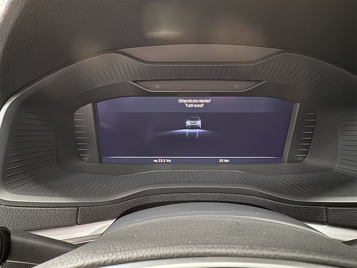 Skoda Karoq 2.0 TDI 150cv DSG Executive ITALIANA – KM ZERO