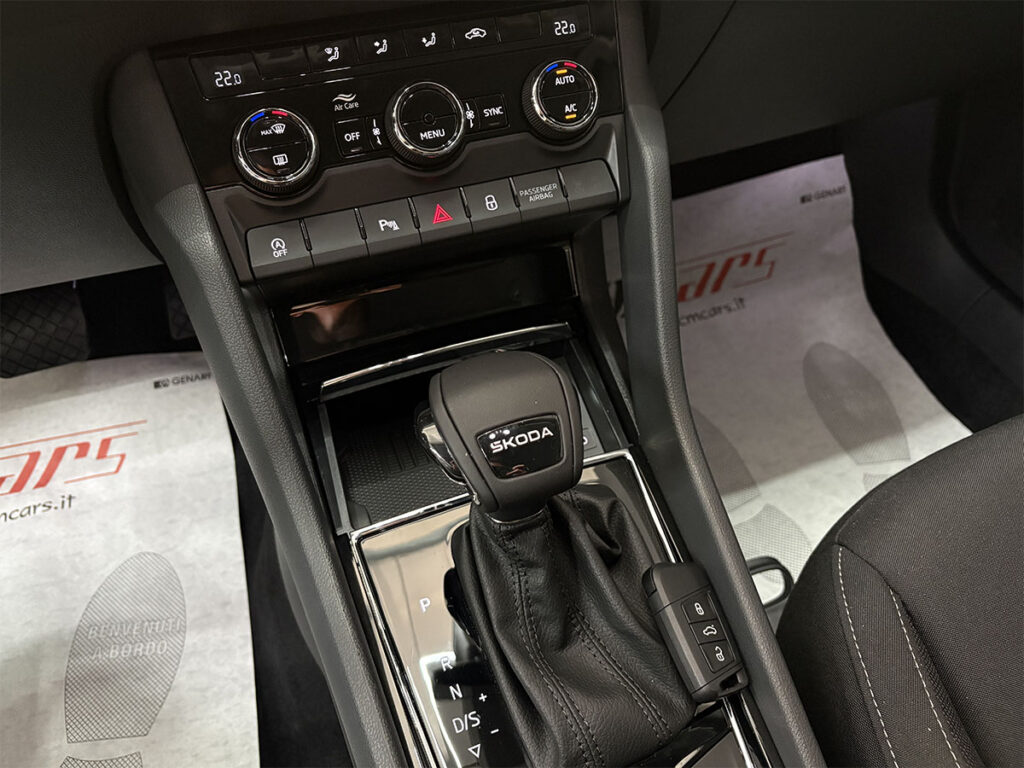Skoda Karoq 2.0 TDI 150cv DSG Executive ITALIANA – KM ZERO