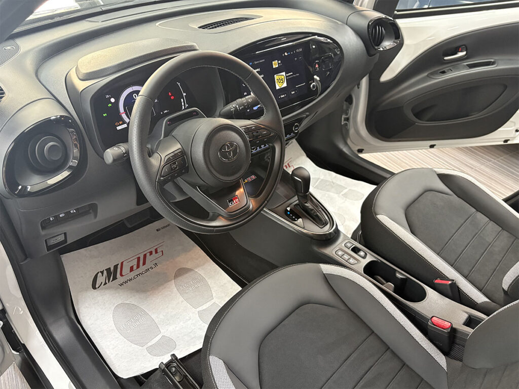 Toyota Aygo X 1.5 HEV Full Hybrid 116cv GR Sport e-cvt ITALIANA – KM ZERO