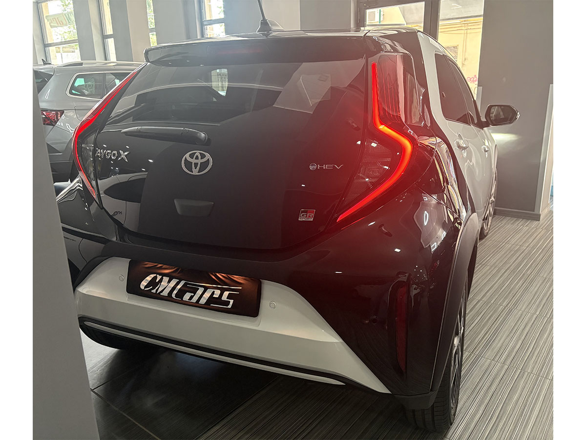 Toyota Aygo X 1.5 HEV Full Hybrid 116cv GR Sport e-cvt ITALIANA – KM ZERO