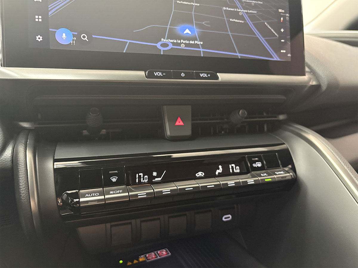 Toyota C-HR 1.8 HEV Full Hybrid Trend E-CVT ITALIANA – KM ZERO