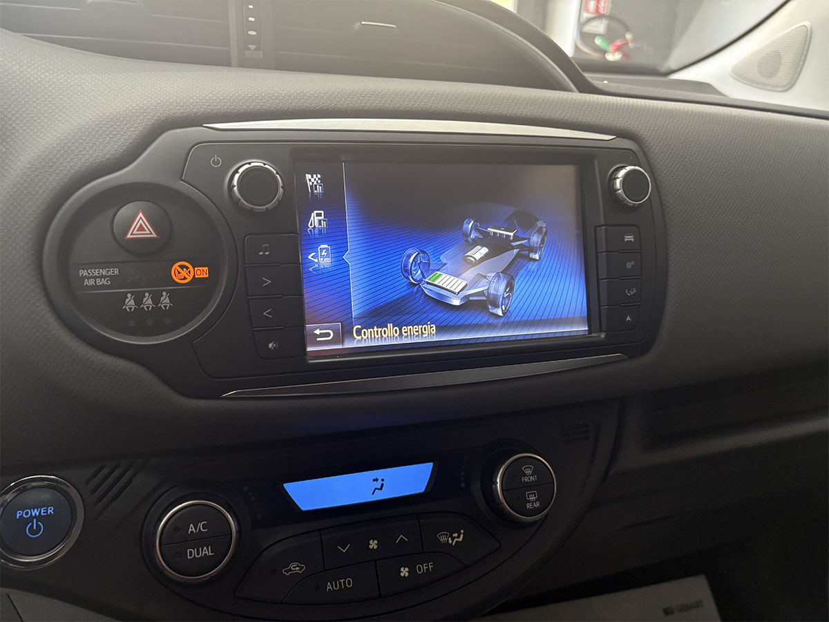 Toyota Yaris 1.5 HEV Full Hybrid 100cv Automatica Active ITALIANA