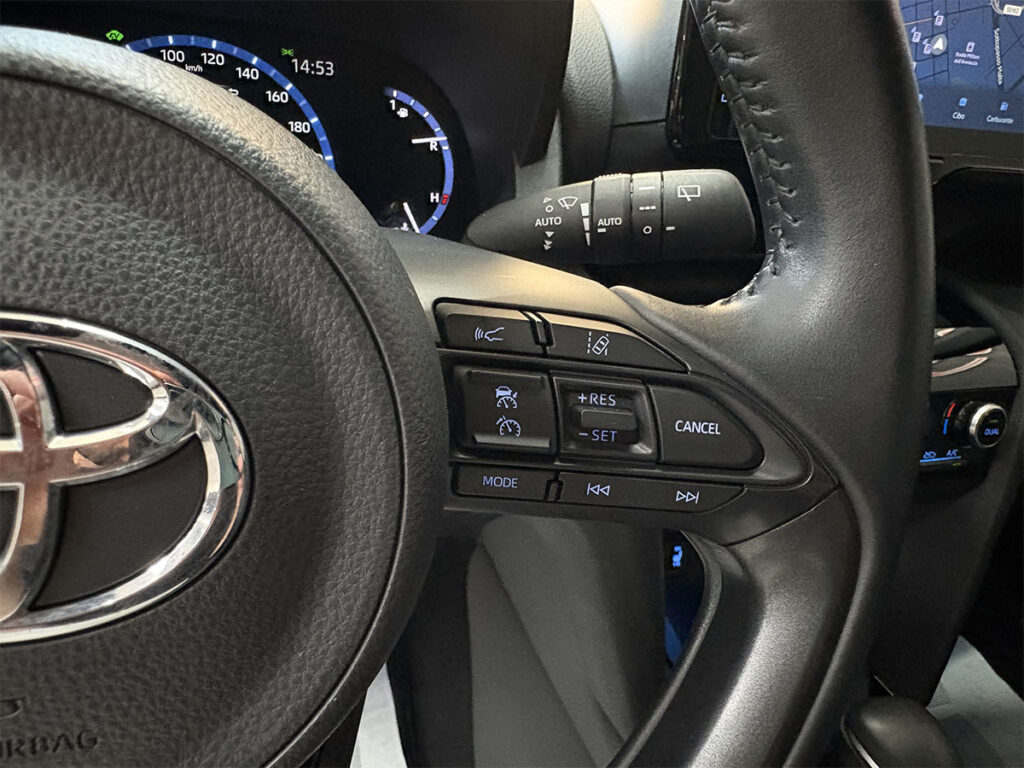 Toyota Yaris Cross 1.5 HEV Full Hybrid 116cv Adventure e-cvt Automatica ITALIANA