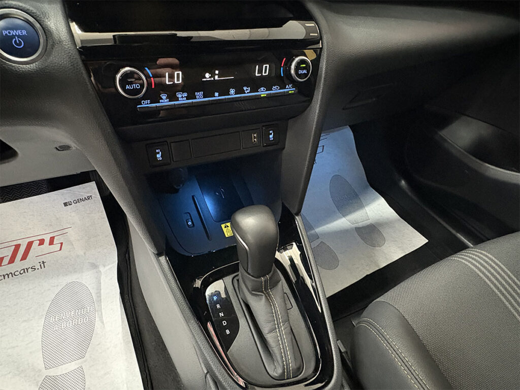 Toyota Yaris Cross 1.5 HEV Full Hybrid 116cv Adventure e-cvt Automatica ITALIANA
