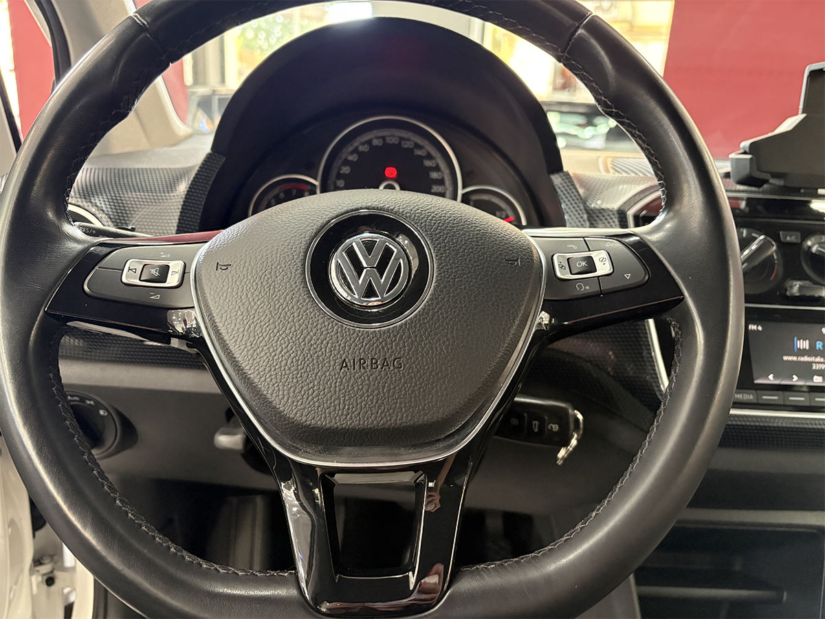 Volkswagen up! 1.0 68cv Eco Metano di Serie Move ITALIANA