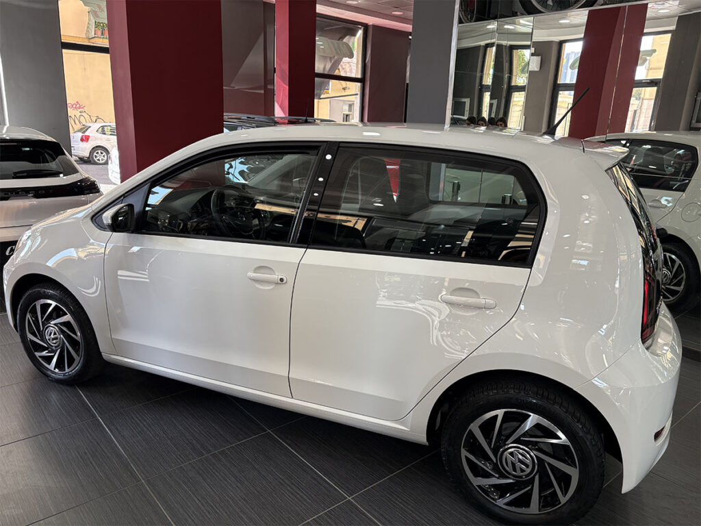 Volkswagen up! 1.0 68cv Eco Metano di Serie Move ITALIANA