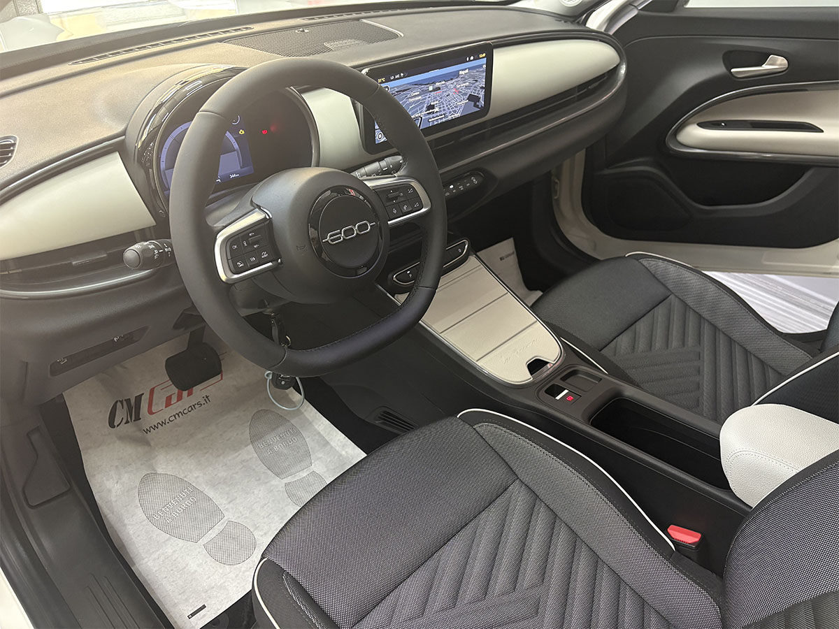 Fiat 600 1.2 MHEV 110cv Automatica La Prima ITALIANA – KM ZERO