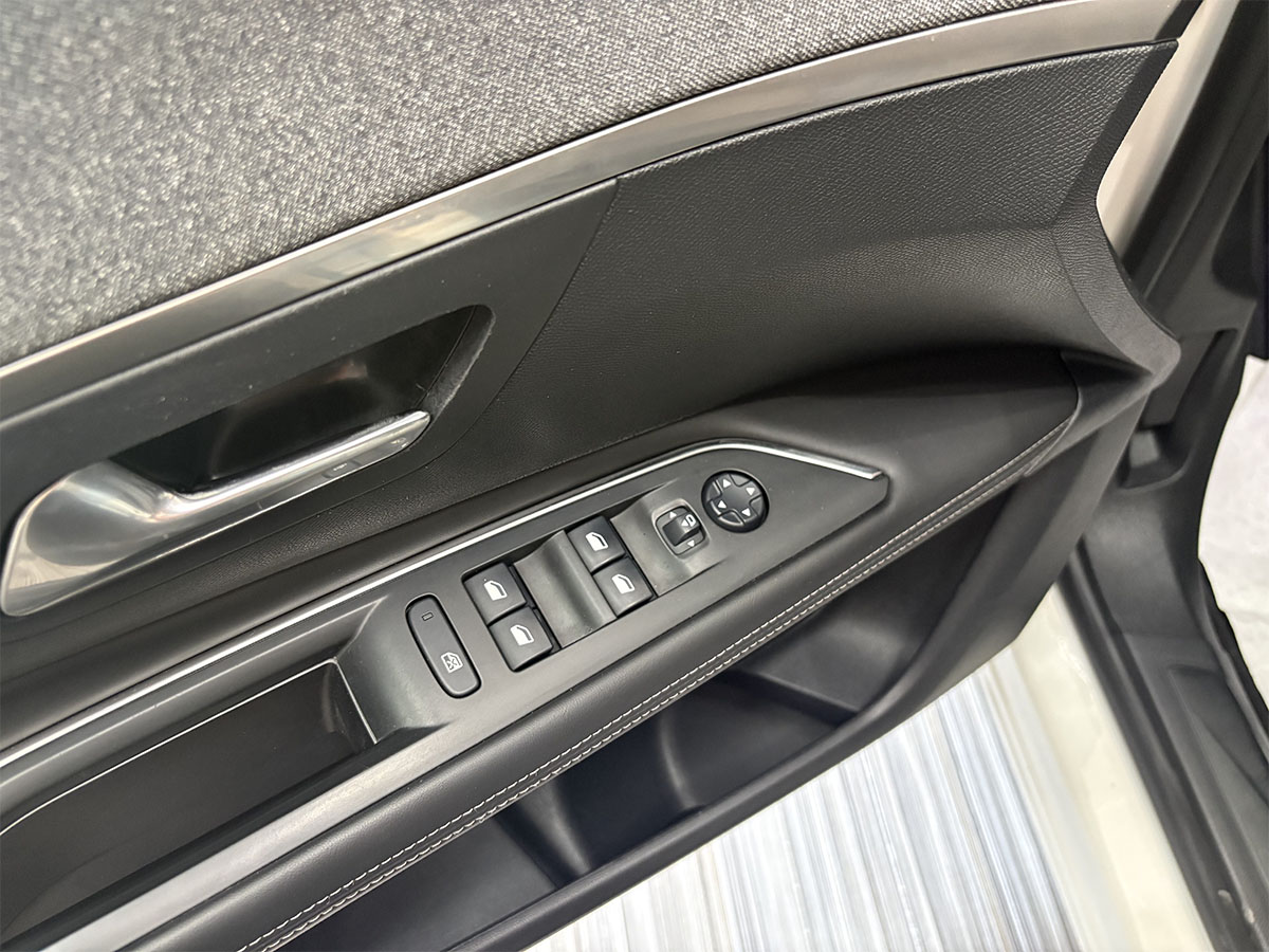 Peugeot 3008 1.5 BlueHDI 130cv Allure ITALIANA