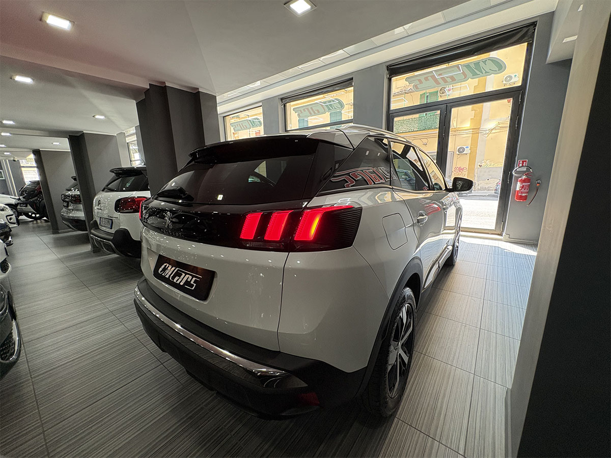 Peugeot 3008 1.5 BlueHDI 130cv Allure ITALIANA